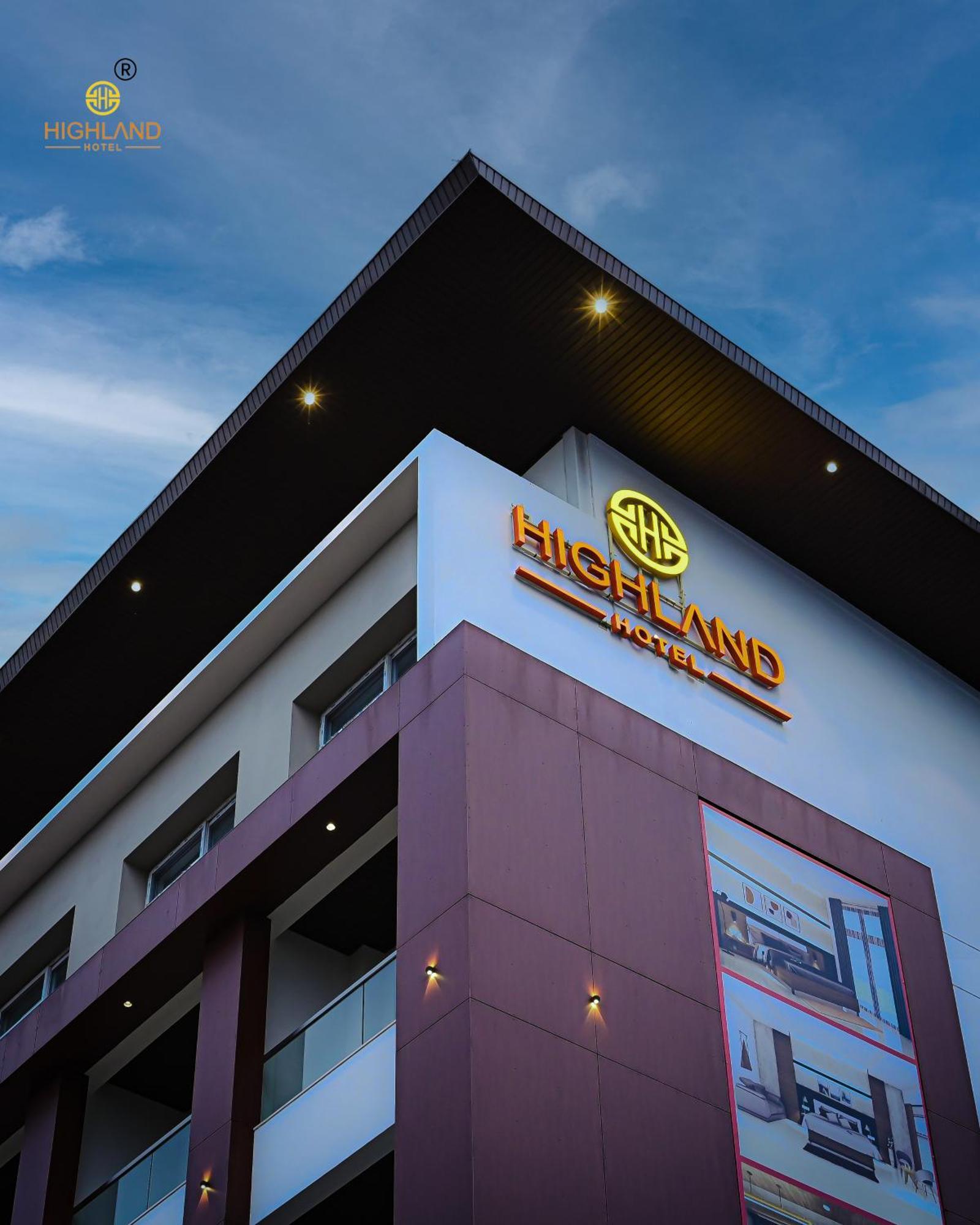 Highland Hotel Bangalore Dış mekan fotoğraf