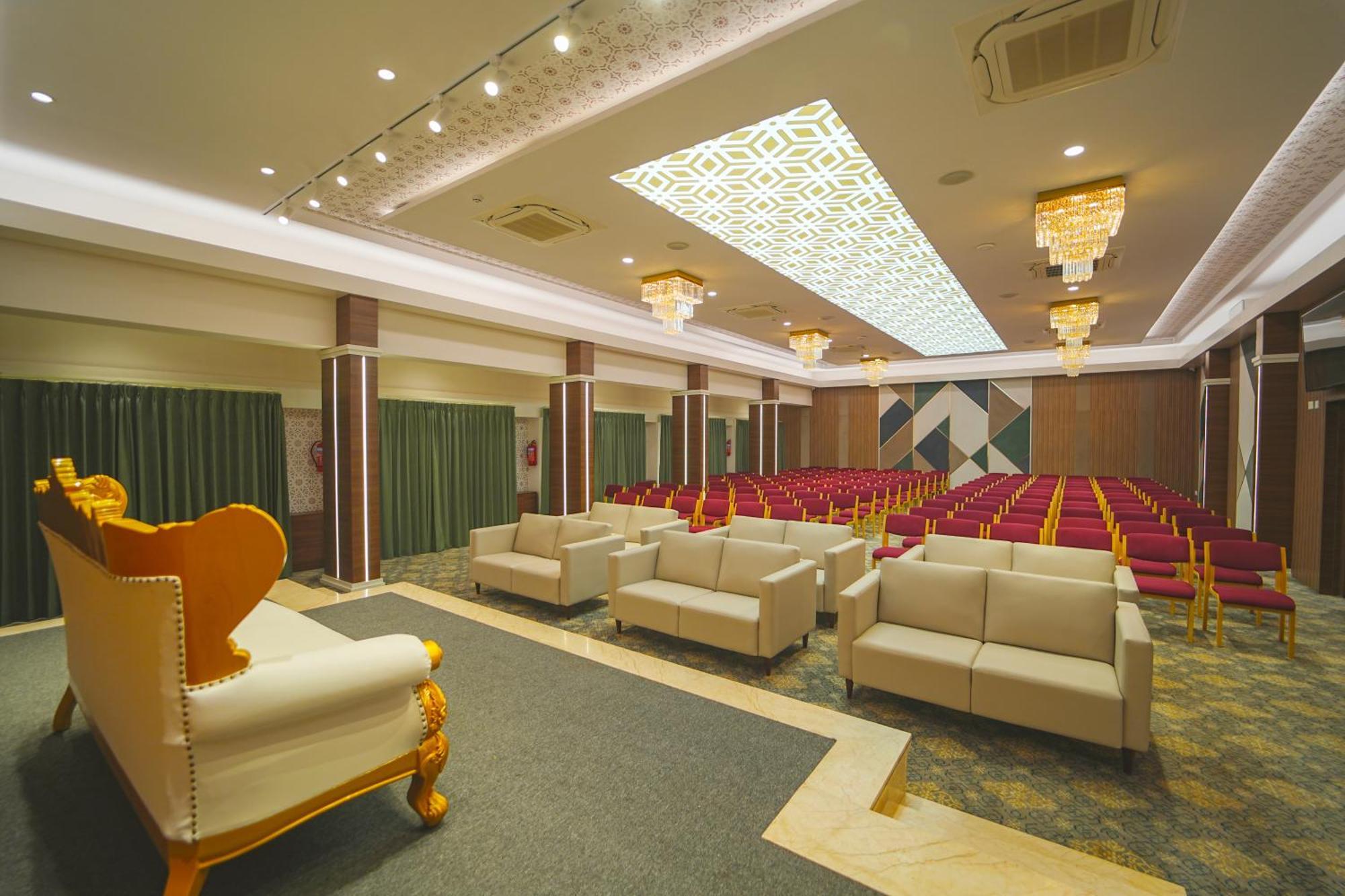 Highland Hotel Bangalore Dış mekan fotoğraf