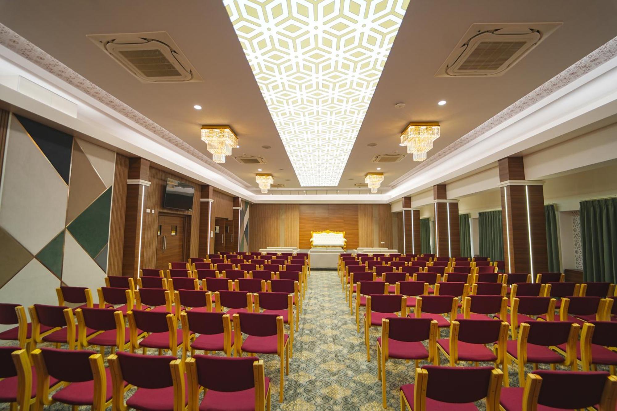 Highland Hotel Bangalore Dış mekan fotoğraf